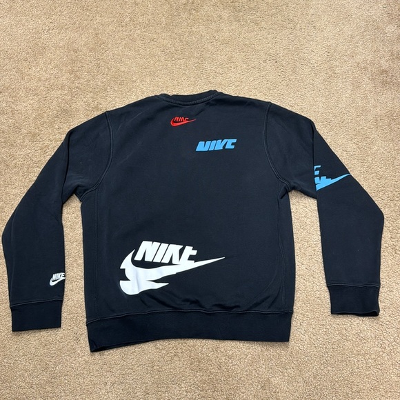 Nike men’s crewneck. Small - Picture 6 of 8